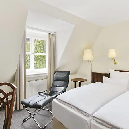 NH Klösterle Nördlingen Exteriör bild