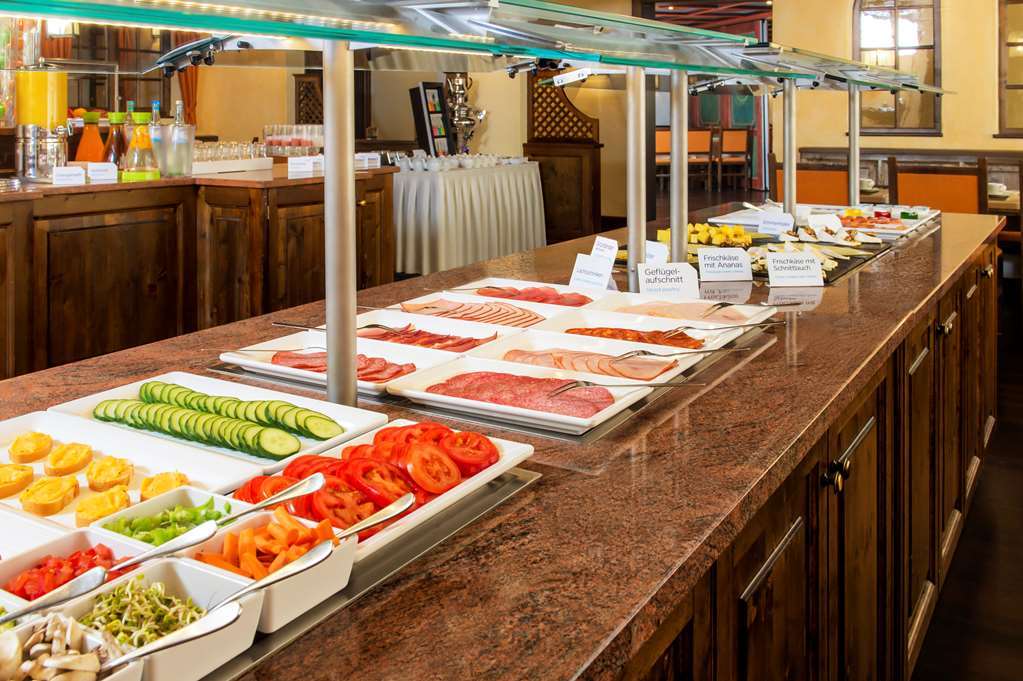 NH Klösterle Nördlingen Restaurang bild